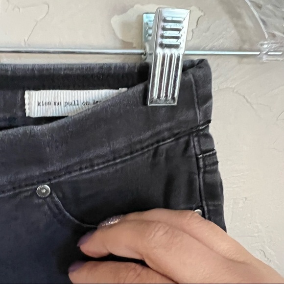 Jessica Simpson Faded Black Kiss Me Pull On Jeggings - Picture 8 of 9